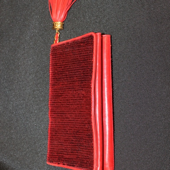 CHANEL Rare Vintage Red Sequin Leather Clutch - Picture 2 of 8